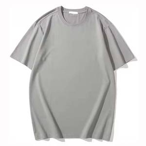 Camiseta Deportiva Personalizada para Hombre de Alta Calidad, Cuello Redondo y Manga Corta, Impresión en Serigrafía sobre Tela de Punto - Product Image 4