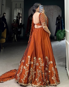 Lehenga semi-cousu en soie ornée KV Orange Art Silk et chemisier non cousu avec dupatta, collection traditionnelle d'automne - Product Image 3