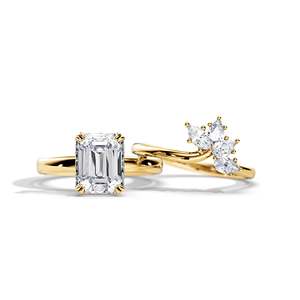 Bague de fiançailles en or 14 carats plaqué or avec diamant taille émeraude certifié IGI, style classique pour femme - Product Image 1