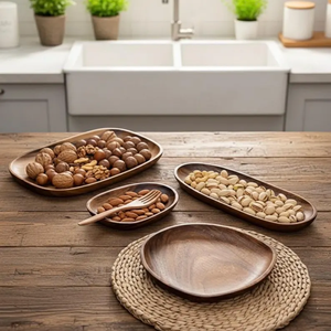 Assiette à apéritif artisanale en bois massif de chêne irrégulier - Product Image 4