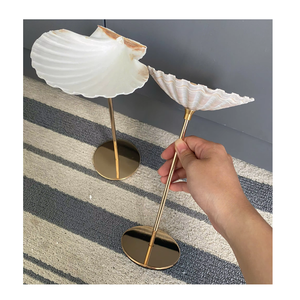 แก้วค็อกเทลแก้วทำมือพร้อมดีไซน์เปลือกหอยธรรมชาติสำหรับงานปาร์ตี้ - Product Image 1