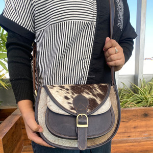 กระเป๋าถือหนังวัวสำหรับผู้หญิงกระเป๋าถือคาดลำตัวหนังแท้ดีไซน์หรูหราไม่ซ้ำใครออกแบบได้ตามต้องการ - Product Image 2