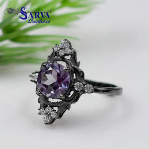 Bague Alexandrite taille ronde avec accents de zirconiums cubiques, argent sterling 925, bague de fiançailles et de mariage, cadeau pour elle - Product Image 2