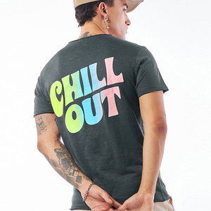 Camiseta de hombre extragrande con logo personalizado, de lujo, con hombros caídos y estampado en relieve, 100% algodón. - Product Image 5