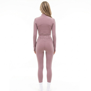 Ensembles de sport pour femmes de qualité supérieure, prix fabricant, ensembles d'entraînement sans couture, idéaux pour le fitness et le yoga. - Product Image 2