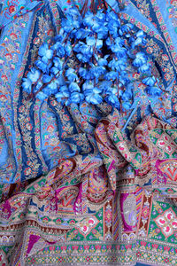 Tissu en crêpe naturel de qualité supérieure, bleu royal, à rayures florales, imprimé par placement, avec bordure décorative de créateur, pour robe Kurti, vêtement ethnique - Product Image 4