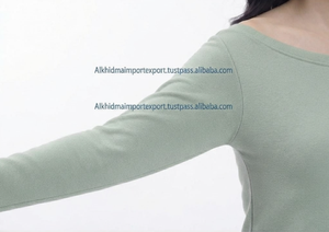 เสื้อครอปผู้หญิงทรงเข้ารูป ผ้าคอตตอนเจอร์ซีย์ แขนสั้น แฟชั่นทันสมัย รับผลิตแบรนด์ส่วนตัว ขายส่งจากโรงงานเสื้อผ้า - Product Image 4