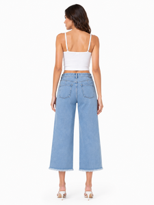 Jean en denim bleu clair pour femme, coupe palazzo décontractée, taille haute, longueur cheville, avec détails décoratifs - Product Image 4