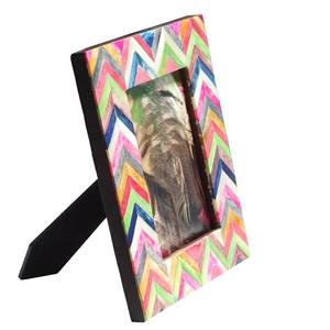 ArtisanVibe - Marco de Fotos Moderno y Clásico con Incrustaciones de Hueso y MDF para Cumpleaños, Bodas y Ocasiones Especiales, un Elegante Regalo de Uttar Pradesh - Product Image 4