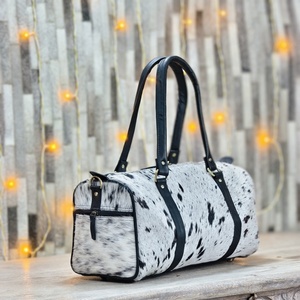 2026 New Luxury Design Fashion Cowhide Travel <b>Bags</b> Factory Price Handmade Multi Use Cowhide <b>Leather</b> Duffle <b>Bags</b> For Online Sale - Product Image 2