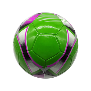 Balón de Fútbol Verde Cosido con Patrón Rosa, Negro y Blanco, Impresión Serigráfica, Estilo Popular - Product Image 4