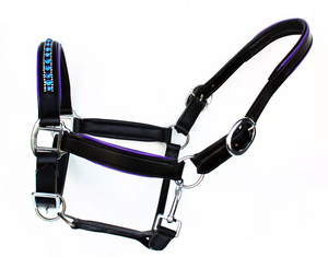 Cabestro de cuero para caballo con diseño trenzado y herrajes de latón para uso ecuestre - Product Image 5