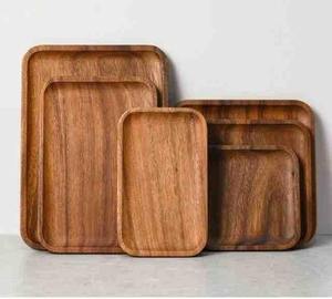 Bandeja moderna de madera ligera para servir comida, té y café, para uso doméstico en la cocina, de Madiha Art And Crafts - Product Image 1