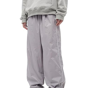 Pantalon de survêtement en molleton épais noir délavé pour homme, avec bande latérale blanche, taille élastique et cordon de serrage, coupe décontractée ample, idéal pour l'automne - Product Image 4