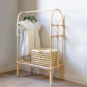 Supports de rangement pour vêtements en rotin, vente directe du fournisseur, présentoirs à vêtements, tringles à vêtements - Product Image 1