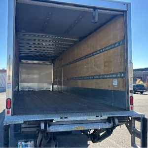 Camión de Caja Mediana de Uso Comercial Nivel 1, Usado, 2019, Modelo M2, con Chasis de Camión 4x2 de Uso Mediano, 135,034 Millas - Product Image 1