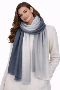 Écharpe de luxe pour femme en cachemire et laine fine VIC, ombrée 3 tons, respirante, taille 70x200cm, pour usage quotidien/hiver en extérieur - Product Image 2