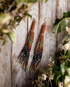 Boucles d'oreilles créoles faites à la main en perles de rocaille, légères, avec logo personnalisé, pour femme, cadeau Belladec - Product Image 3
