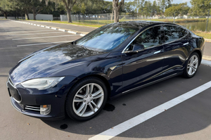 Tesla Model S 85D de luxe d'occasion, conduite à gauche, sans accident, haute qualité, prix abordable - Product Image 5