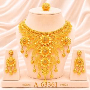 Collar Hecho a Mano con Baño de Oro de 24K, Aleación Ligera, Diseño Floral Vintage, Zirconia Ovalada, Cadena Africana para Mujer - Product Image 1