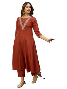 Ensemble Salwar Kameez pour femmes en soie mélangée et mousseline de soie rouge brodée, avec dupatta fleuri, style traditionnel indien pakistanais, pour l'hiver et le printemps, décontracté - Product Image 3