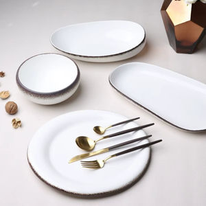 Juego de cubiertos de lujo de estilo europeo diseñado para la elegancia de la cena real y el entretenimiento de primera clase. - Product Image 1