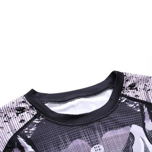 Camiseta de Compresión Deportiva Personalizada para Hombre, de Secado Rápido, Transpirable, Tejido Satinado, Cuello Mao, 100% Poliéster - Product Image 4
