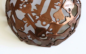 Cuenco de Metal decorativo japonés de diseñador hecho a mano de alta tendencia, forma texturizada única para el hogar, cocina, nuevo cuenco decorativo único - Product Image 3