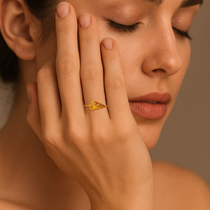 Radiant Petal Sweep Gold <b>Ring</b> Classic Elegant Leaf Pattern Gold Plated <b>Finger</b> <b>Ring</b> for Women Minimalist Statement Jewelry - Product Image 2