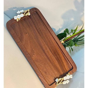 Plateau de service rectangulaire en bois avec poignées dorées en forme de fleur, plateau décoratif en bois, finition noyer de qualité supérieure, plateau pour table basse ou ottoman - Product Image 1