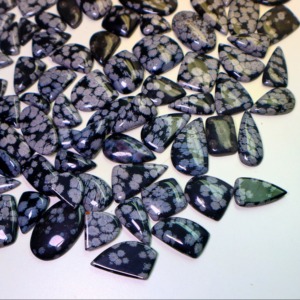 Cabujón de Obsidiana Nubosa de Alta Calidad, Gema de Cuarzo Pulido, Cristal Pleocroico Negro en Forma de Copo de Nieve para Joyería - Product Image 6