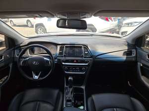 Voiture d'occasion blanche Hyundai Sonata Hybrid berline 2018, voiture coréenne d'occasion, siège électrique, sièges ventilés et chauffants, toutes options - Product Image 3