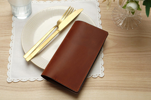Portacontas de cuero genuino grabado a medida para restaurante, presentador de facturas de café premium, elegante carpeta para invitados LBH-0017 - Product Image 3