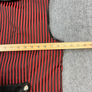 เสื้อกั๊กสไตล์โกธิค 2 สี วินเทจ ลายทางสีแดงดำ ขนาดกลาง สไตล์พังก์ หนังเทียม 2026 - Product Image 3