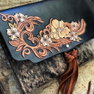 Sac à main en cuir pleine fleur style western vieilli pour les amateurs de mode de Divine International - Product Image 3