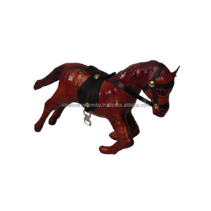 Figura de caballo de cuero de gran demanda, escultura de decoración de animales de alta venta para el hogar y la Oficina disponible a las mejores tarifas - Product Image 1