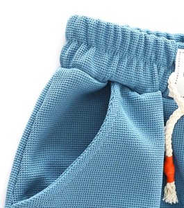 Shorts décontractés 100 % coton pour garçons, taille élastique, motif dessin animé élégant, idéal pour la plage - Product Image 6