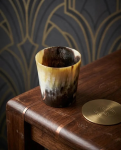 Tasse à boire en corne de bœuf Viking de qualité supérieure, rustique, faite à la main, en corne naturelle, vaisselle traditionnelle pour les événements sur le thème du Moyen Âge - Product Image 1