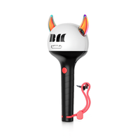 Bâton lumineux LED officiel BABYMONSTER avec lumière multicolore alimentée par piles, durée de vie de la batterie de 10 000 heures, pour tous les âges