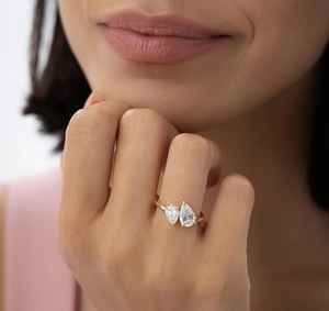 Anillo de Compromiso de Oro Amarillo de 14K con Diamante Cultivado en Laboratorio con Corte de Pera Vintage, Certificado por IGI, para Aniversario - Product Image 5