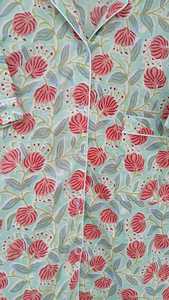 Conjunto de Pijama de Manga Corta con Estampado Floral para Mujer, 100% Algodón, Transpirable, Informal, Ropa de Dormir de Verano, Conjunto de Dos Piezas con Pantalones Cortos - Product Image 4