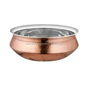 Handi luxueux en cuivre et acier à texture martelée Parfait pour les articles de service et la vaisselle Offert en différentes tailles et designs uniques - Product Image 1