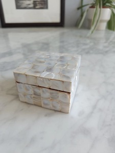 Boîte de rangement pour bijoux de mariage rectangulaire artisanale en nacre bleue avec incrustation de fleurs, écologique, de la marque ILAHI, boîte cadeau décorative Uttar - Product Image 3