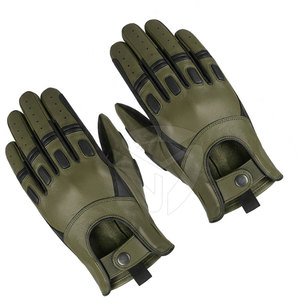 Men Leather <b>Gloves</b> Made From High Quality Material Offering Flexibility Comfort And Timeless Everyday Style - Product Image 2