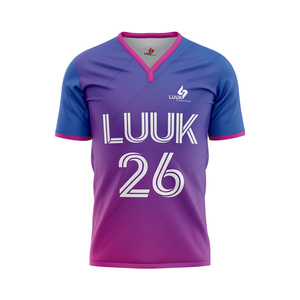 Camiseta de Fútbol Personalizada con Nombre, Número y Logotipo del Equipo, Cuello en V, Manga Corta, Sublimada, 100% Poliéster, Absorbe la Humedad - Product Image 4