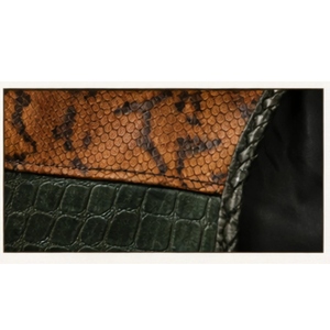 Gilet en cuir véritable gaufré crocodile personnalisé avec boucle médiévale, style vintage, à lacets, pour homme, type motard et fantaisie - Product Image 4