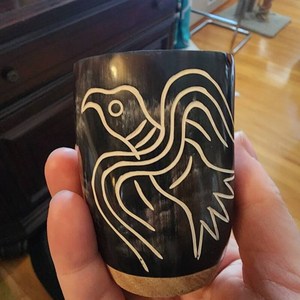 Taza Hecha a Mano de Cuerno de Búfalo |   Jarra Vikinga Natural de Cuerno de Buey para Beber Cerveza, Vino o Hidromiel |   Regalo Empresarial Ecológico Estilo Americano a Prueba de Fugas - Product Image 1
