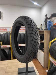 Neumático de motocicleta sin cámara KUMA K525 110/90-16 de alta resistencia para uso dual en carretera y desierto, ideal para el mercado egipcio. - Product Image 3