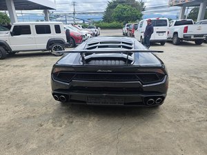 Voiture de sport convertible de luxe d'occasion Huracan LP580-2 Spyder 2019 ( propulsion arrière) - Product Image 4