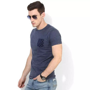 Camiseta de Cuello Redondo Azul Marino para Hombre con Diseño Clásico Ajustado, 100% Algodón Tejido, Transpirable y Elegante - Product Image 3
